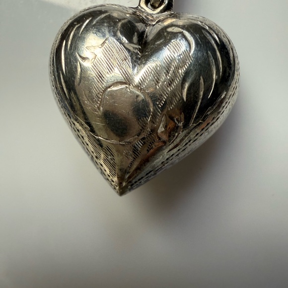 Solid Sterling Vintage Charm w/925 silver necklace 18 inches long 6.5 grams - Picture 4 of 7